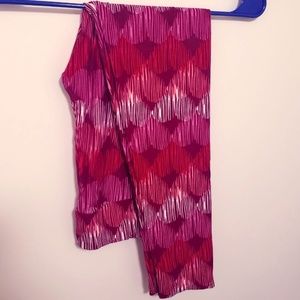 Lularoe OS Valentine's Day Leggings